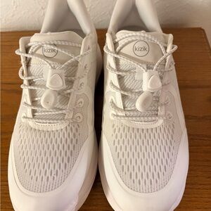 Kizik Women's White Athletic Shoes